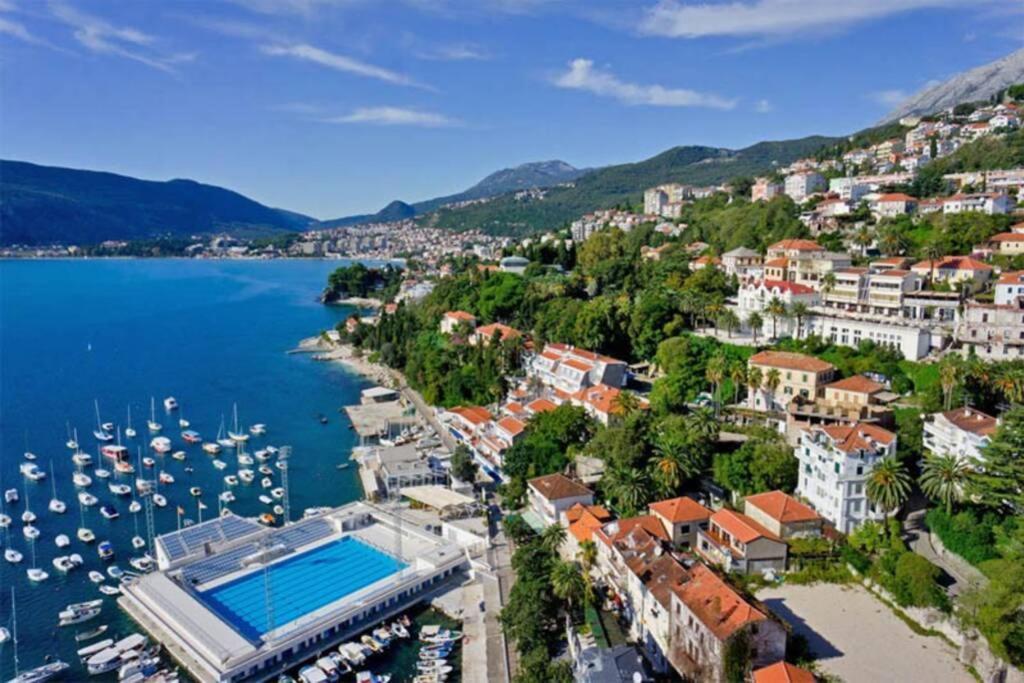 Pearl In The Heart Of Old Town On Belavista In Herceg Novi Leilighet Eksteriør bilde