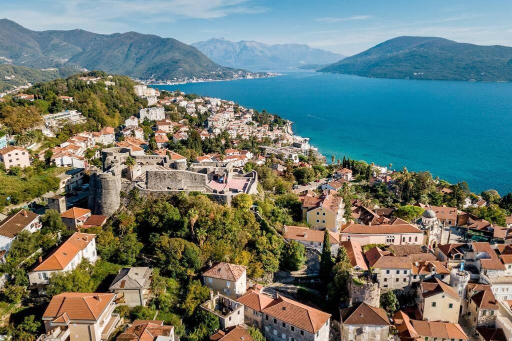 Pearl In The Heart Of Old Town On Belavista In Herceg Novi Leilighet Eksteriør bilde