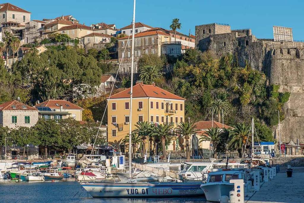 Pearl In The Heart Of Old Town On Belavista In Herceg Novi Leilighet Eksteriør bilde