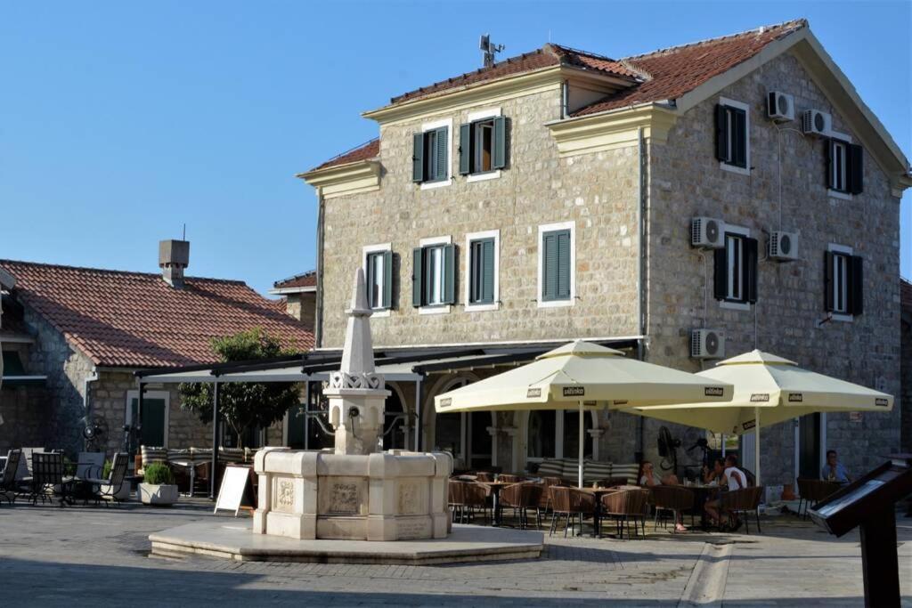 Pearl In The Heart Of Old Town On Belavista In Herceg Novi Leilighet Eksteriør bilde